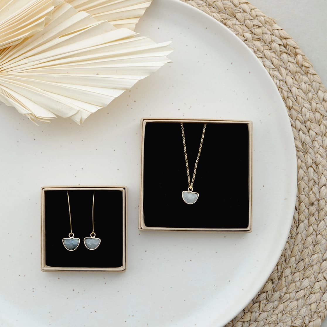 Tilda Zeitlos | Nachhaltige Halsketten | Luna Halskette