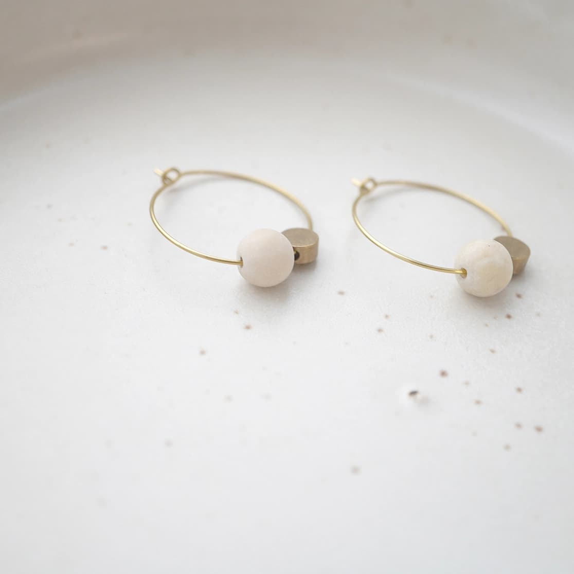 Tilda Zeitlos | Nachhaltige Ringe | Riverstone Creolen