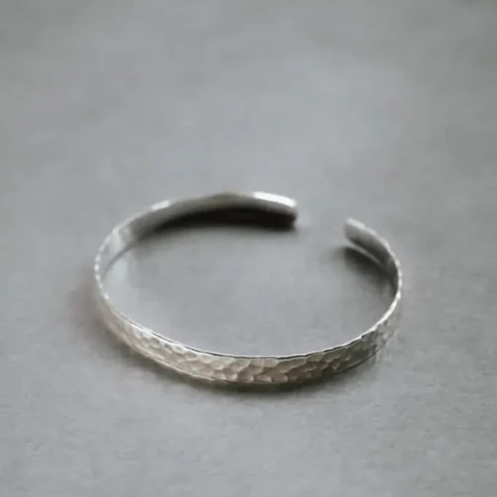 Tilda Zeitlos | Nachhaltiger Armschmuck | Agra Armreif