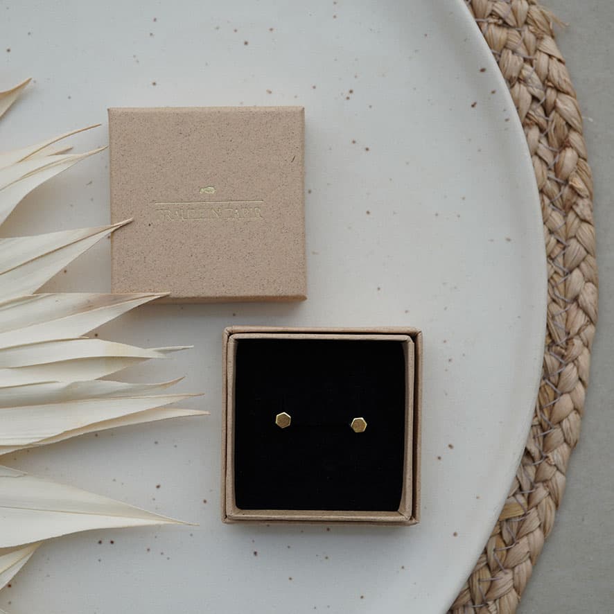 Tilda Zeitlos | Nachhaltige Ringe | Hexagon Ohrstecker