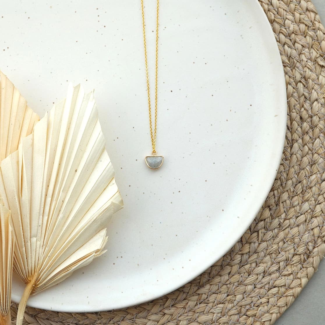 Tilda Zeitlos | Nachhaltige Halsketten | Luna Halskette