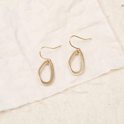 Tilda Zeitlos | Nachhaltige Ringe | Albastar Ohrringe