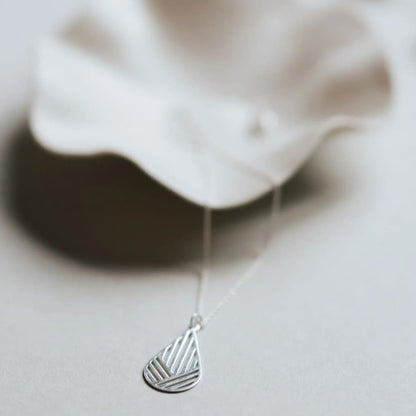 Tilda Zeitlos | Nachhaltige Halsketten | Tropfen Halskette