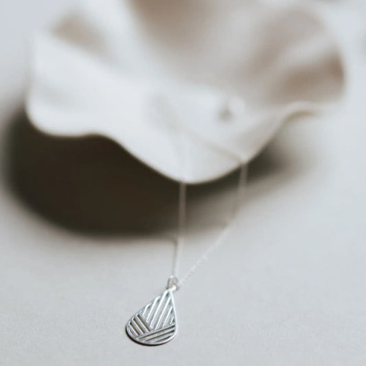 Tilda Zeitlos | Nachhaltige Halsketten | Tropfen Halskette