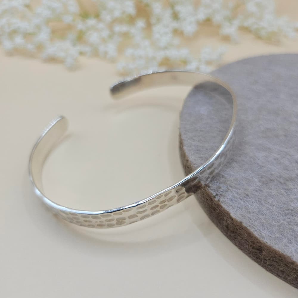 Tilda Zeitlos | Nachhaltiger Armschmuck | Agra Armreif