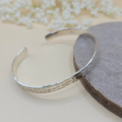 Tilda Zeitlos | Nachhaltiger Armschmuck | Agra Armreif