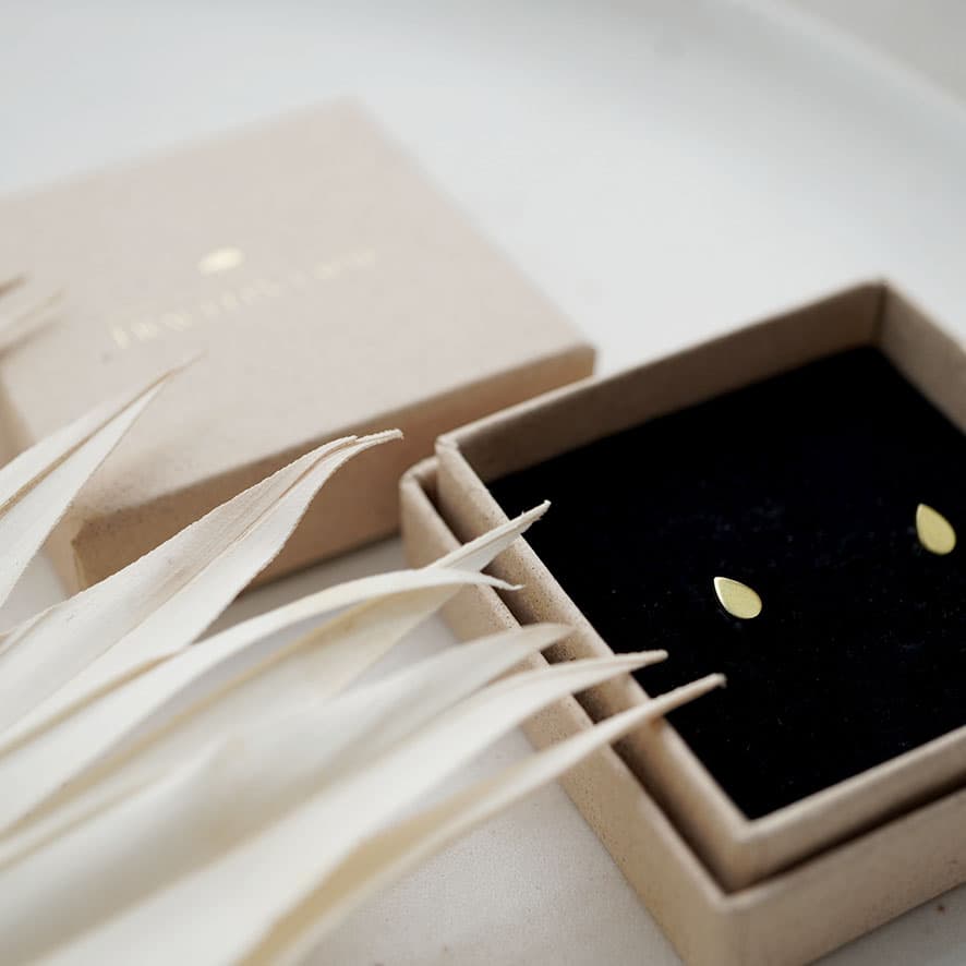 Tilda Zeitlos | Nachhaltige Ringe | Drop Ohrenstecker